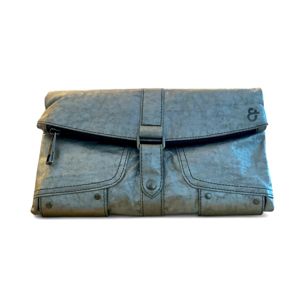 MATT & NAT Silver Grey Vegan Leather Clutch